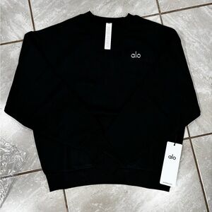 ALO Yoga Men's Classic Black Crewneck Sweater